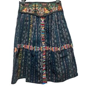 Vintage Handmade Guatemalan Embroidered Women's Skirt Size S